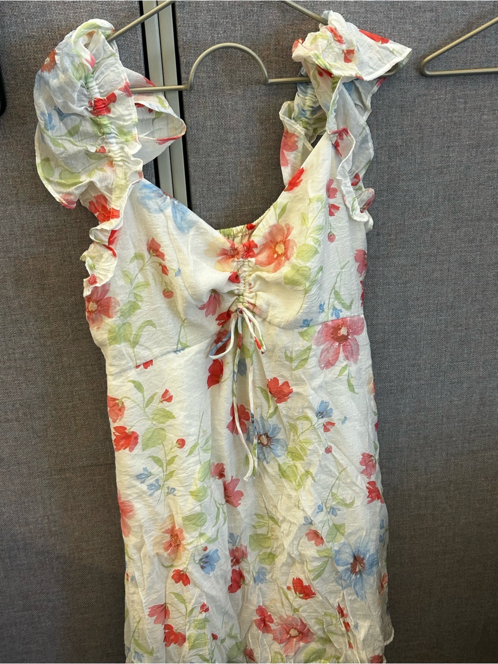 NWT old Navy Flutter sleeves fit  and flare Floral White Summer Sundress - Picture 2 of 5